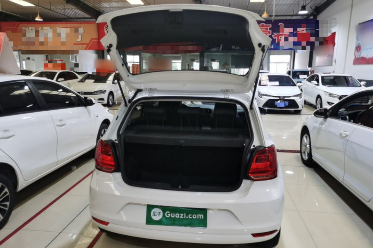 Volkswagen Polo 2019 car image #19