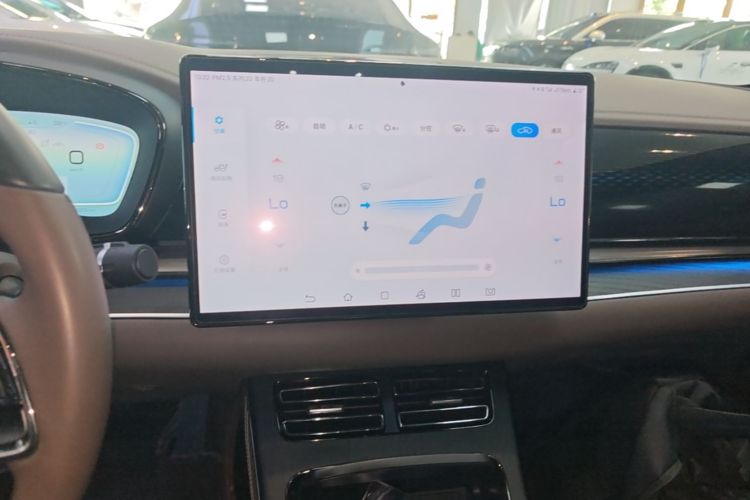 BYD Han 2022 car image #23