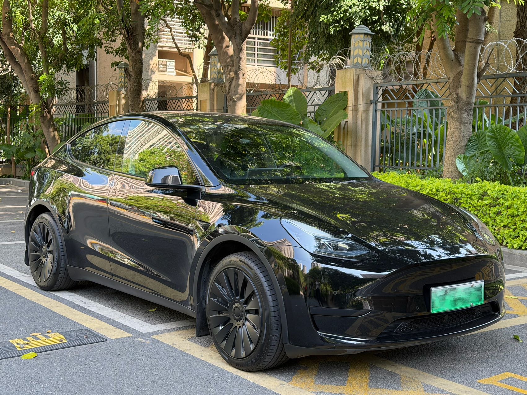 Tesla Model Y 2023 #3 Tesla Model Y 2023 immagine di auto #3
