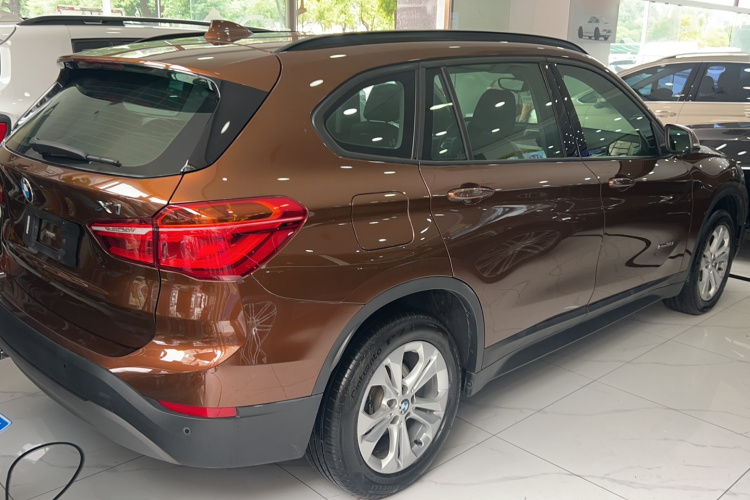 BMW X1 2017 #6 BMW X1 2017 car image #6