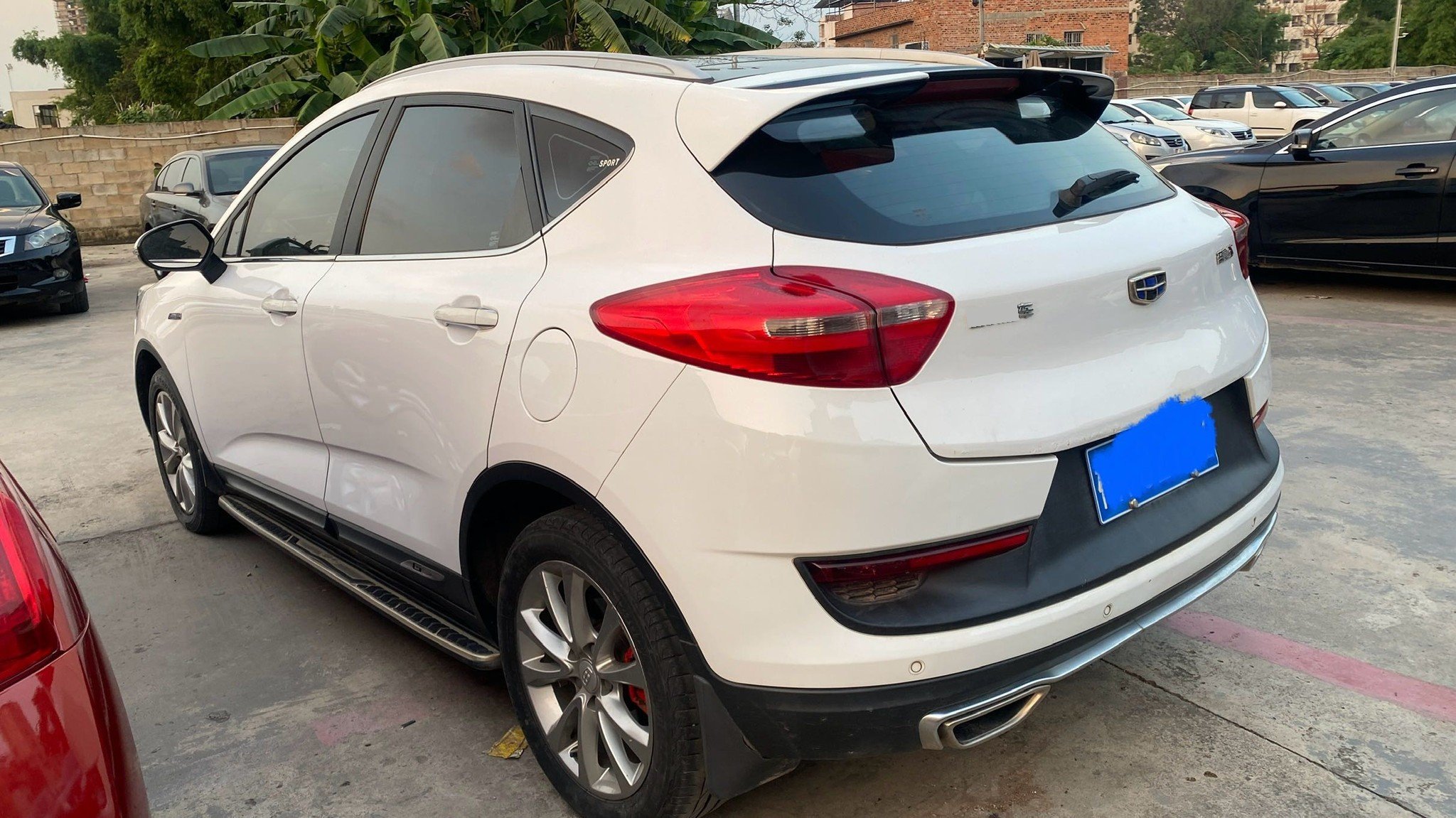 GEELY Emgrand GS 2018 صورة سيارة #6