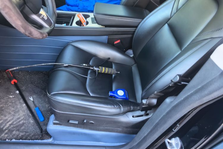 Tesla Model Y 2022 car image #16