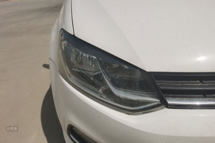 Volkswagen Polo 2015 car image #8