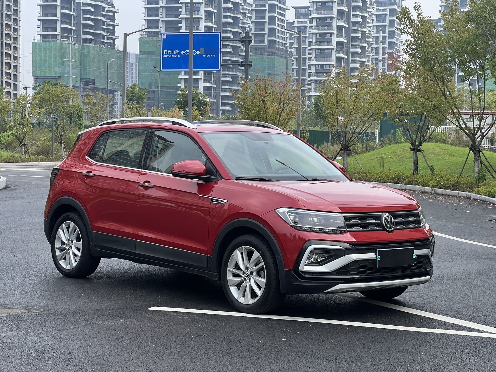 Volkswagen T-Cross 2019 #3 Volkswagen T-Cross 2019 car image #3