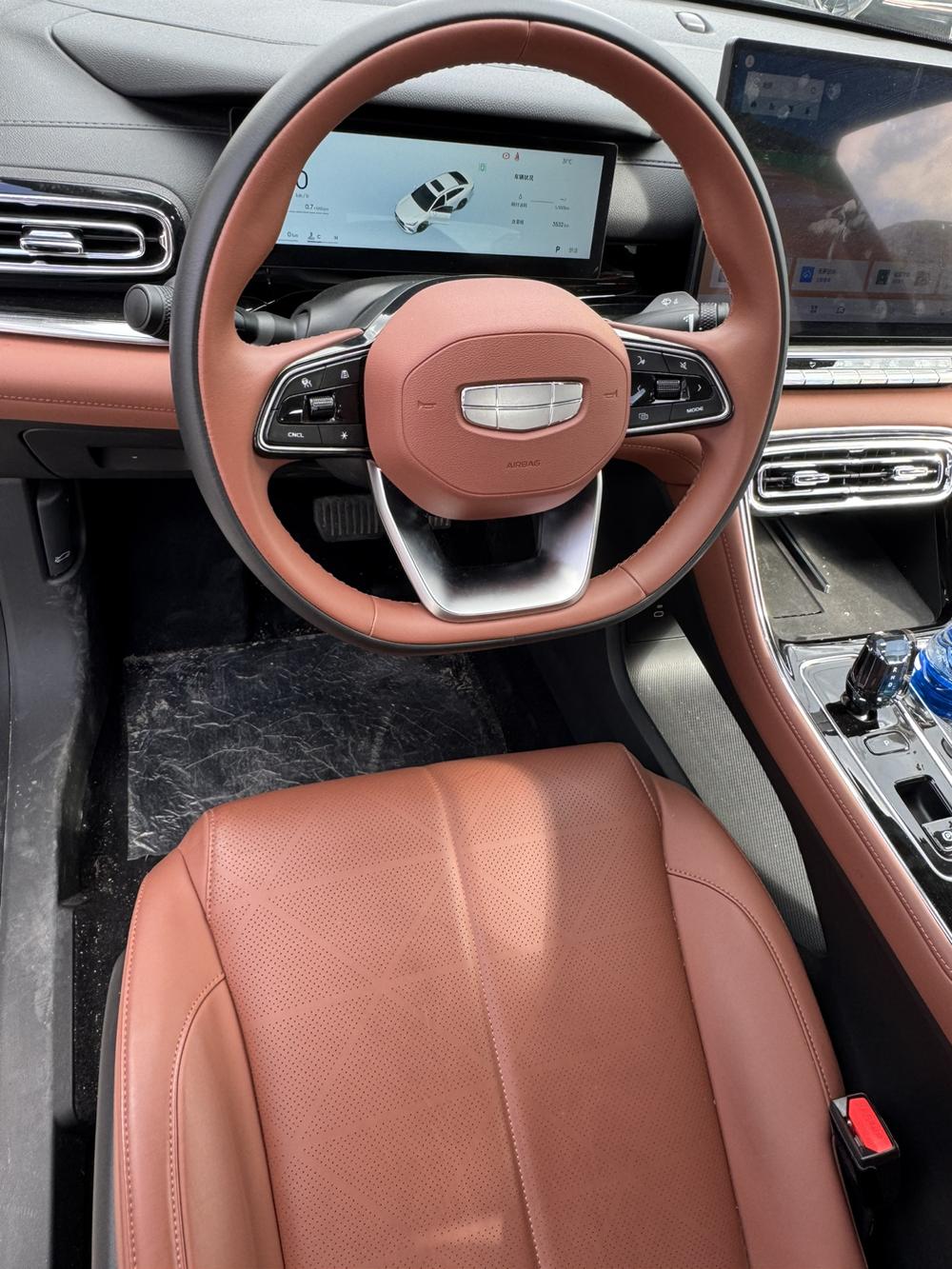 GEELY Emgrand 2025 #15 GEELY Emgrand 2025 car image #15