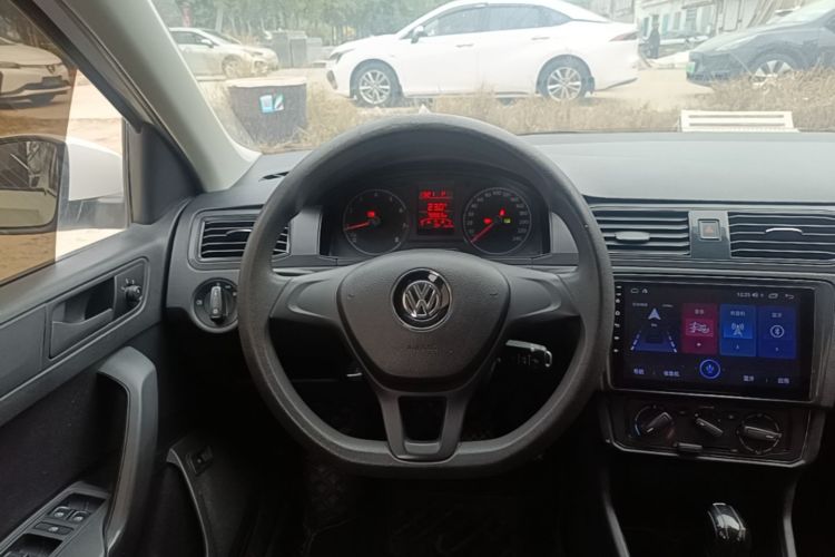 Volkswagen Santana 2022 car image #15