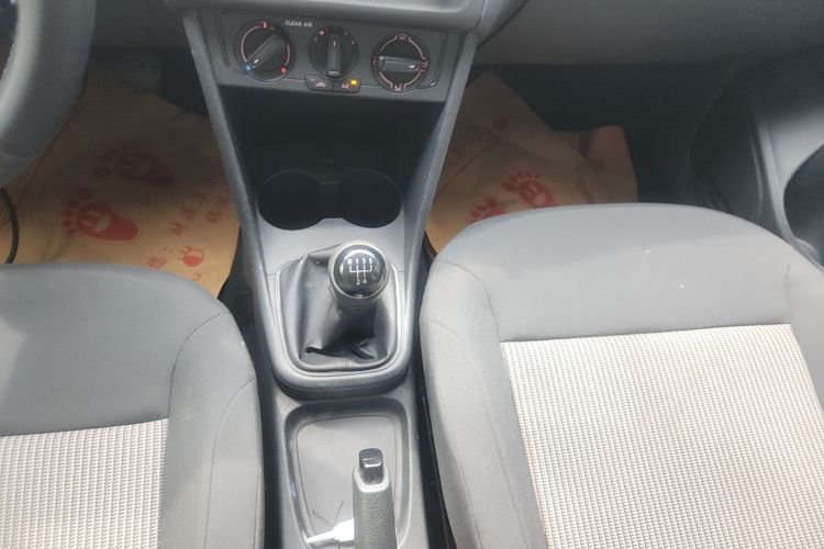 Volkswagen Polo 2016 #14 Volkswagen Polo 2016 car image #14