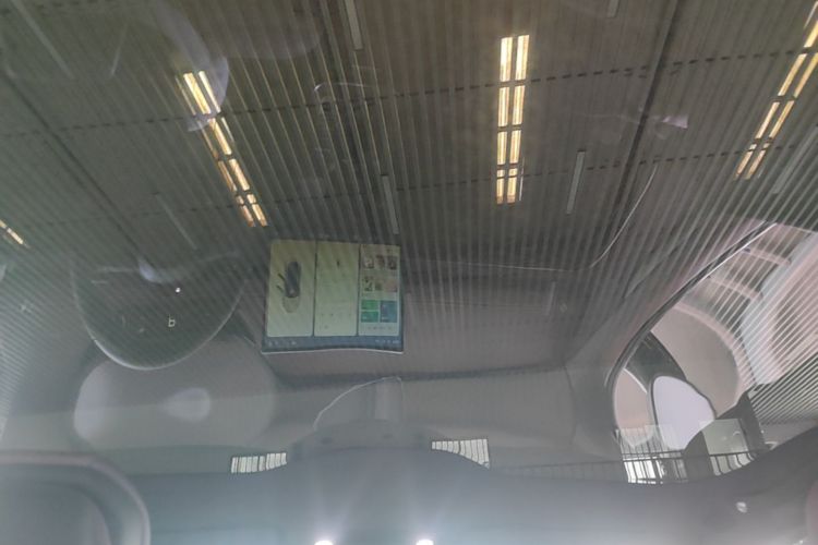 MI SU7 2025 car image #18