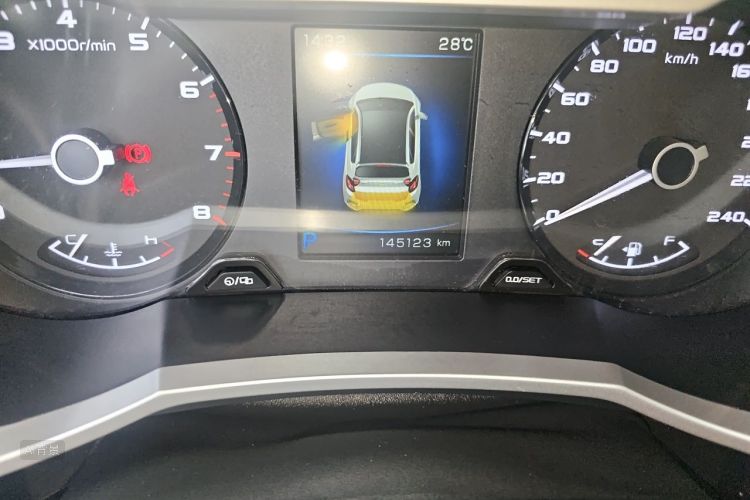 GEELY Emgrand GS 2017 #14 GEELY Emgrand GS 2017 car image #14