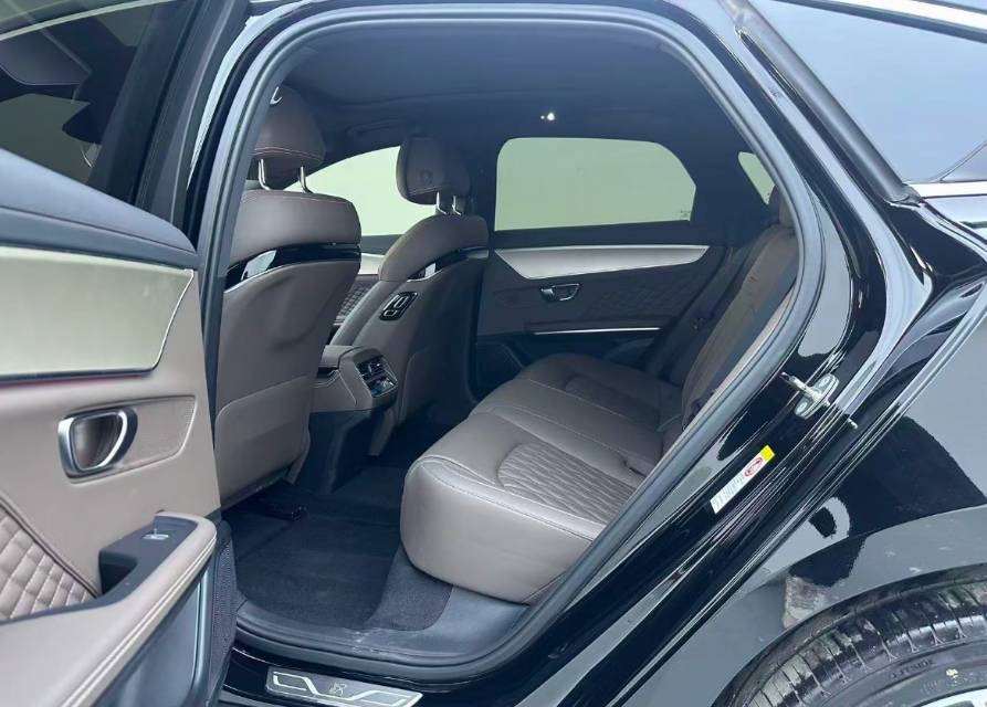 BYD Han 2024 car image #6