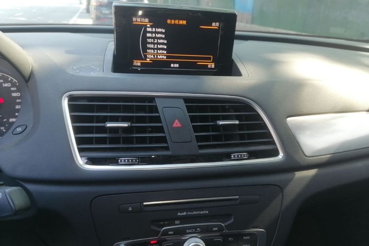 Audi Q3 2017 #13 Audi Q3 2017 car image #13