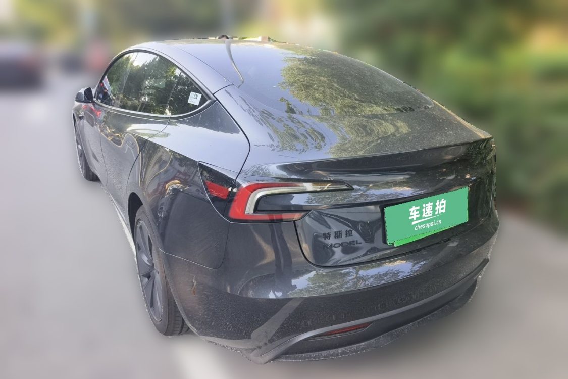 Tesla Model 3 2025 car image #3