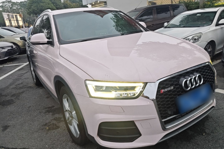 Audi Q3 2019 car image #4
