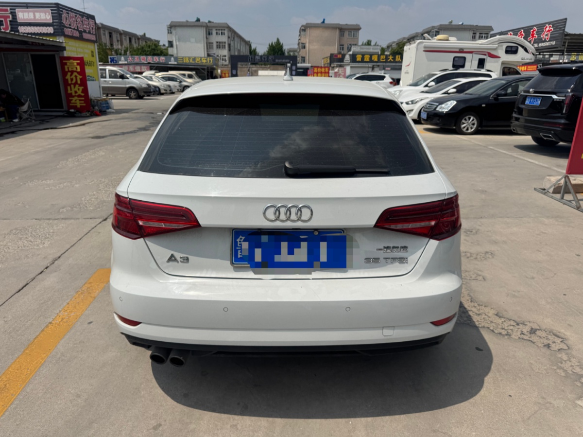 Audi A3 2018 car image #8