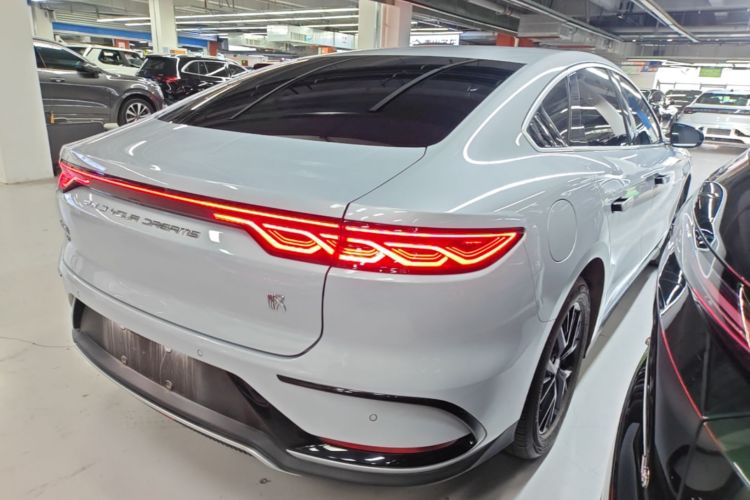 BYD Han 2024 car image #5