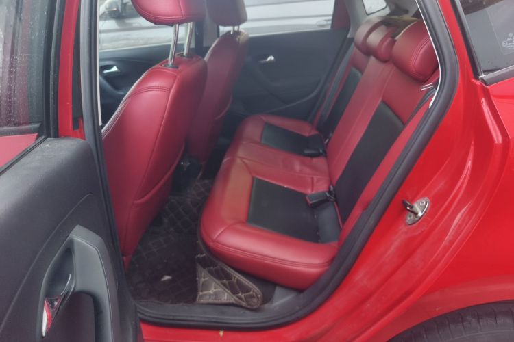 Volkswagen Polo 2018 car image #14