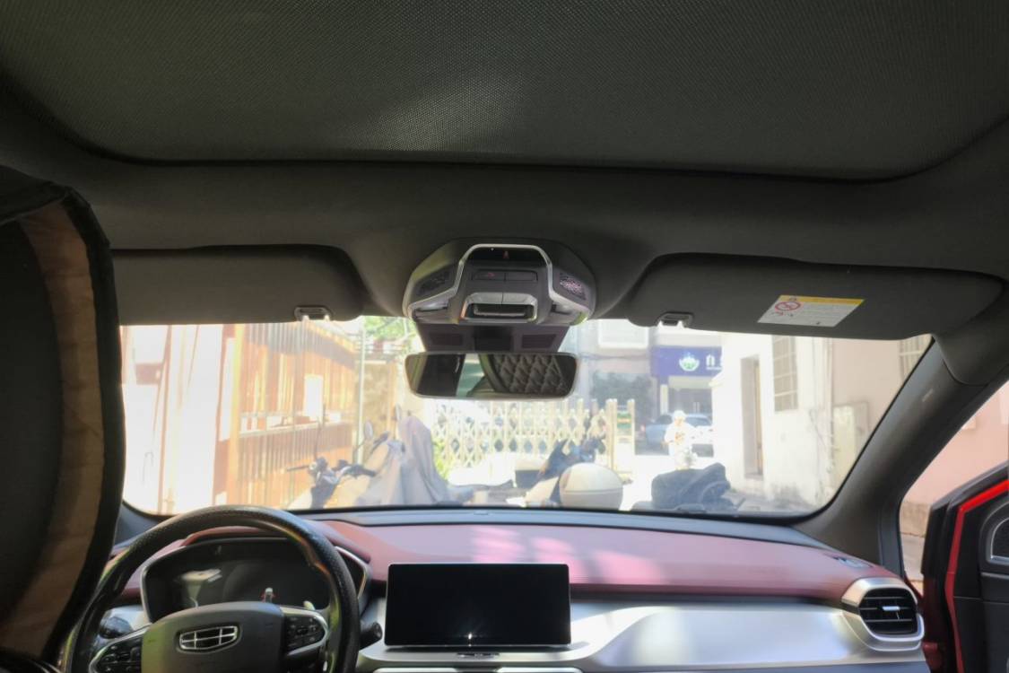 GEELY Coolray 2019 #20 GEELY Coolray 2019 car image #20