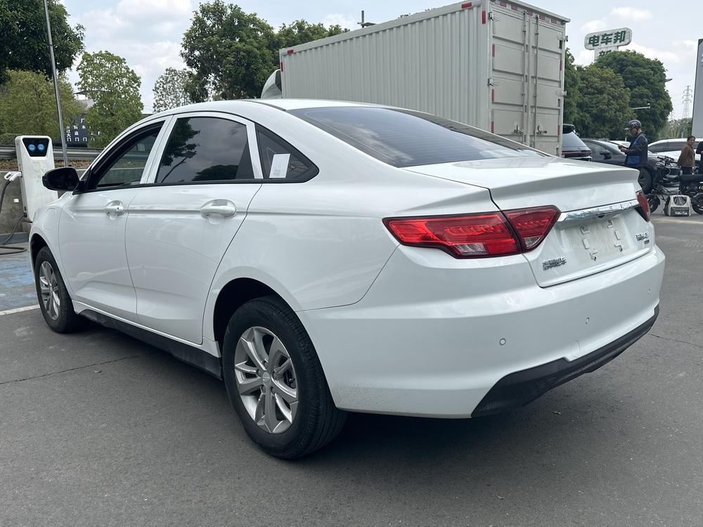 GEELY Emgrand New Energy 2024 #4 GEELY Emgrand New Energy 2024 car image #4