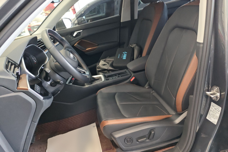 Audi Q3 2023 image de voiture #15