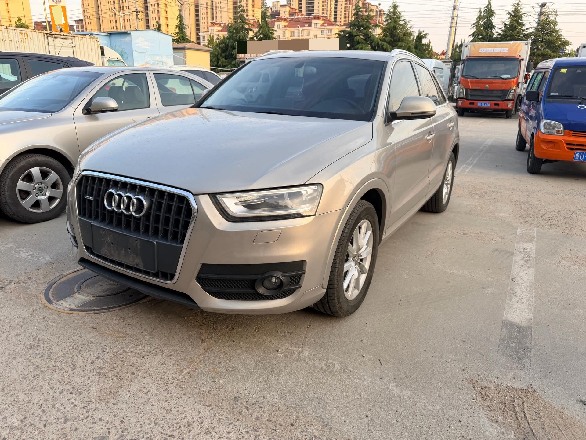 Audi Q3 (Imported) 2013 Audi Q3 (Imported) 2013 imagen de coche