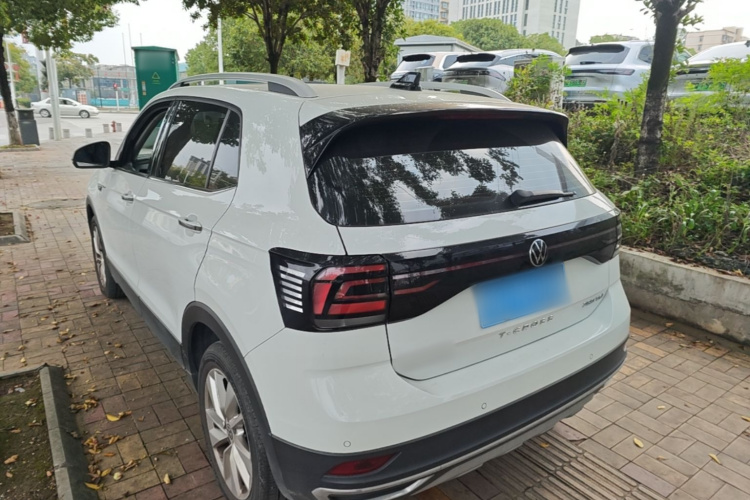 Volkswagen T-Cross 2023 car image #5