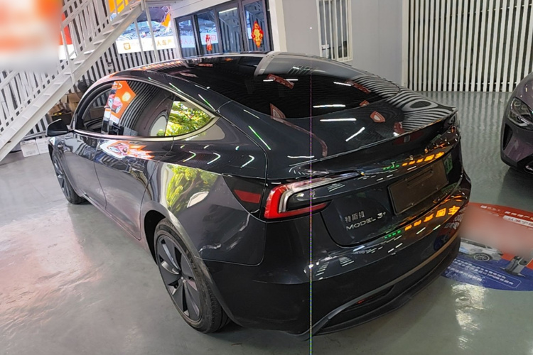 Tesla Model 3 2024 car image #7