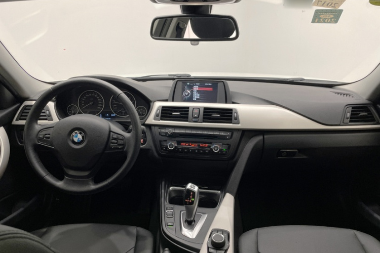 BMW 3 Series 2015 #11 BMW 3 Series 2015 car image #11