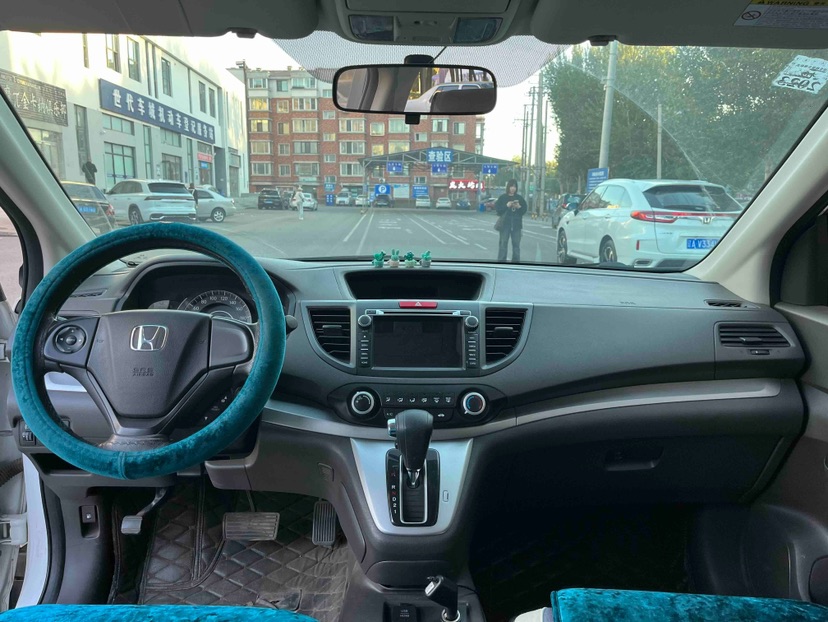 Honda CR-V 2015 immagine di auto #9