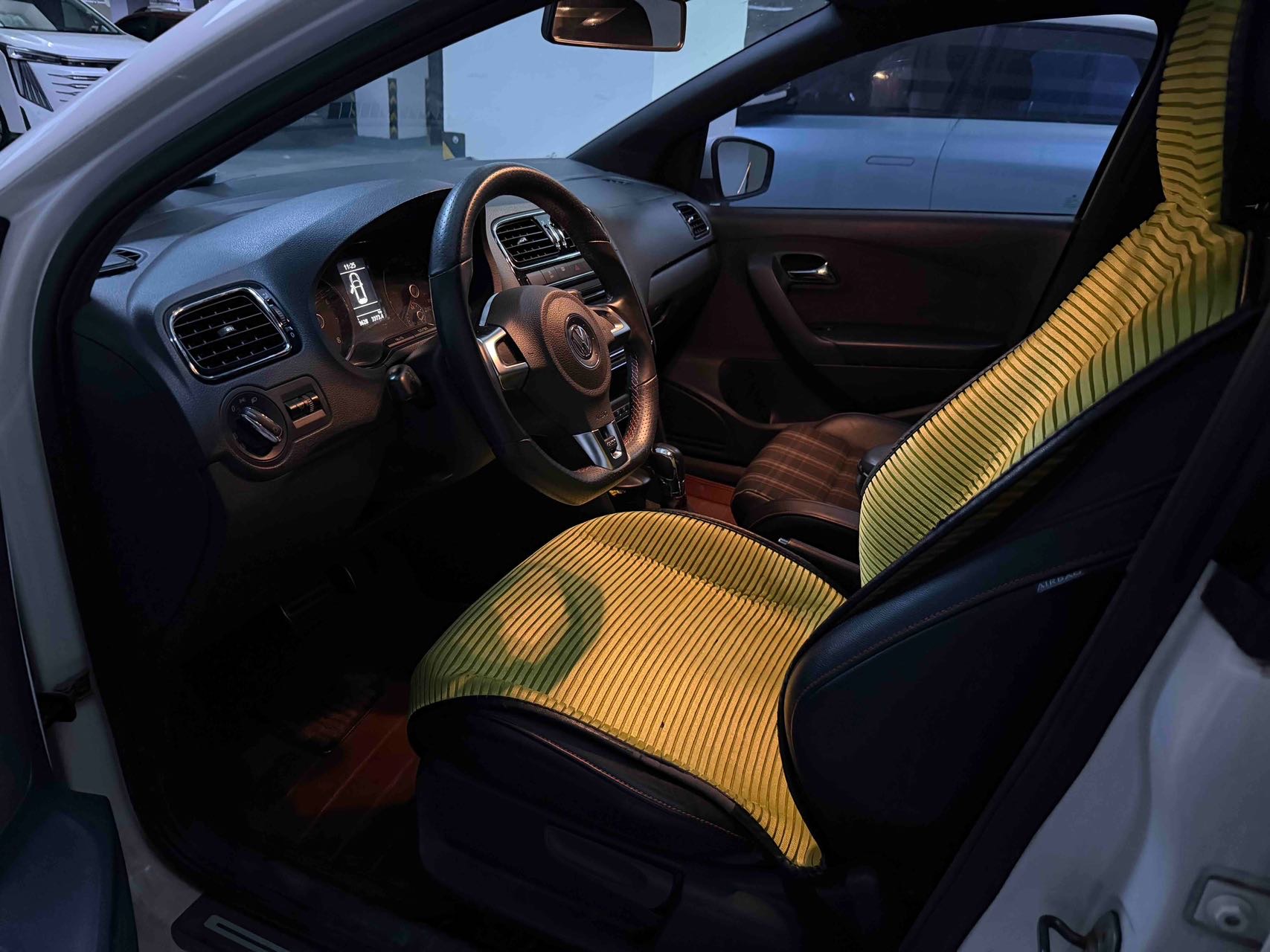 Volkswagen Polo 2014 #6 Volkswagen Polo 2014 car image #6