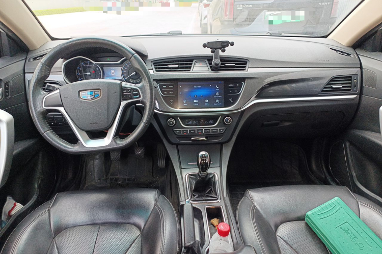 GEELY Emgrand 2017 car image #7