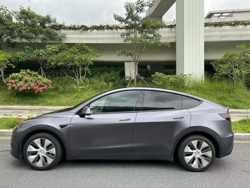 Tesla Model Y 2022 car image #8