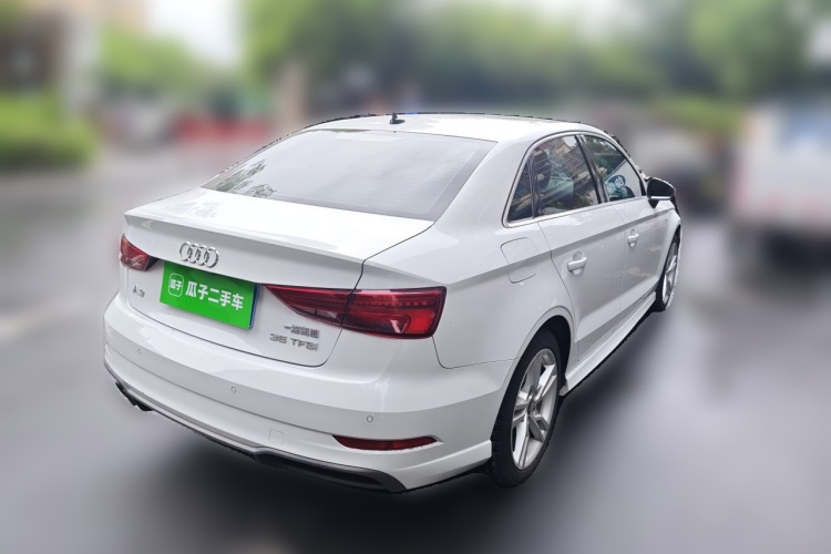 Audi A3 2019 car image #7