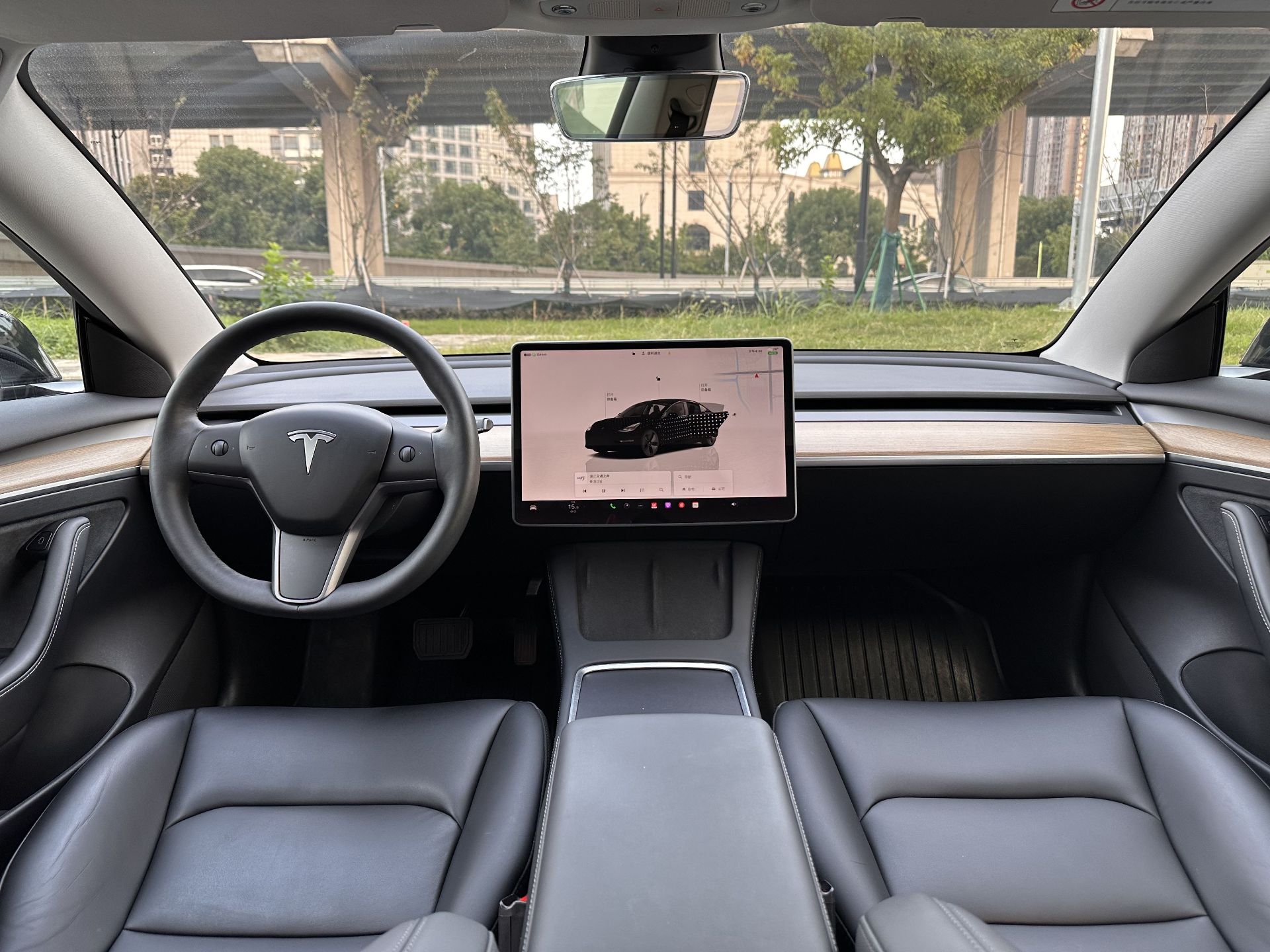 Tesla Model 3 2023 #4 Tesla Model 3 2023 изображение автомобиля #4