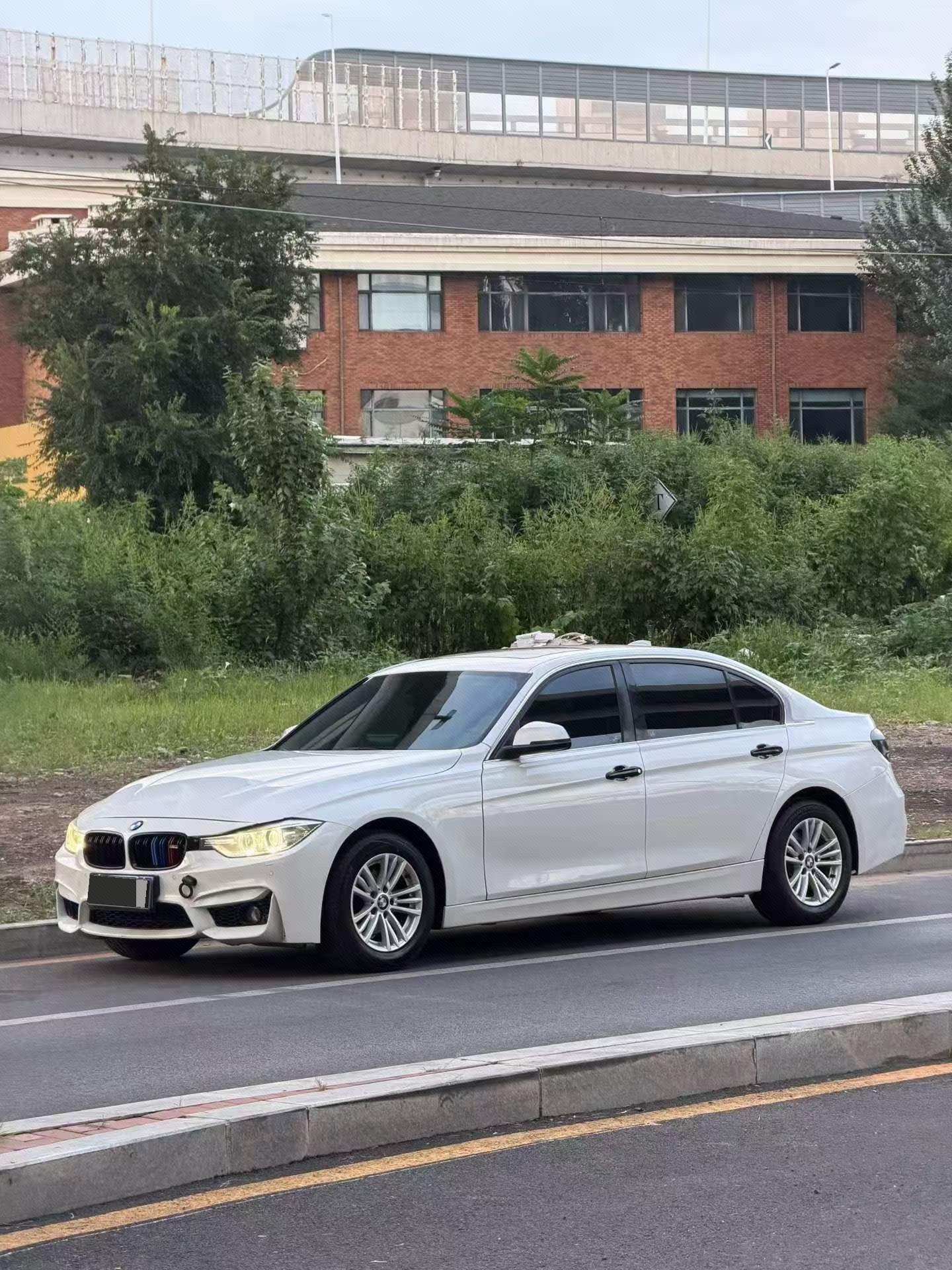 BMW 3 Series 2014 car image 