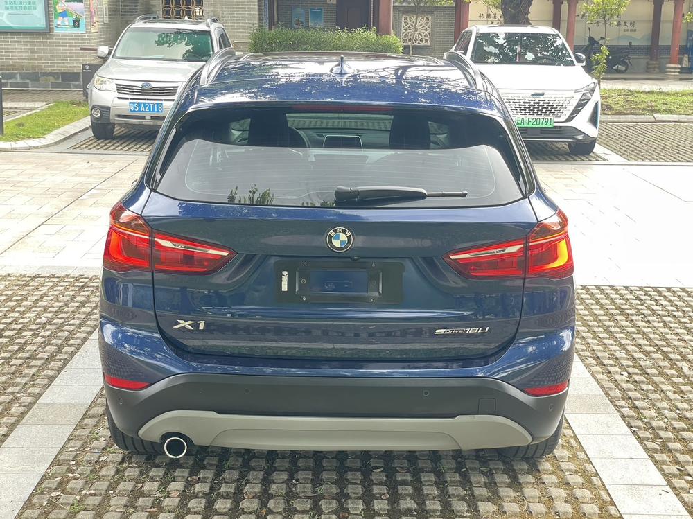 BMW X1 2019 #6 BMW X1 2019 car image #6