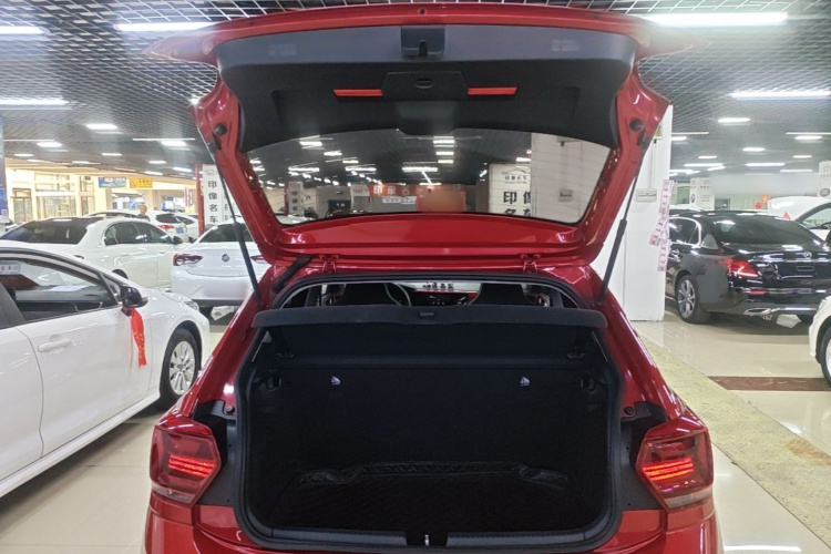 Volkswagen Polo 2021 immagine di auto #19