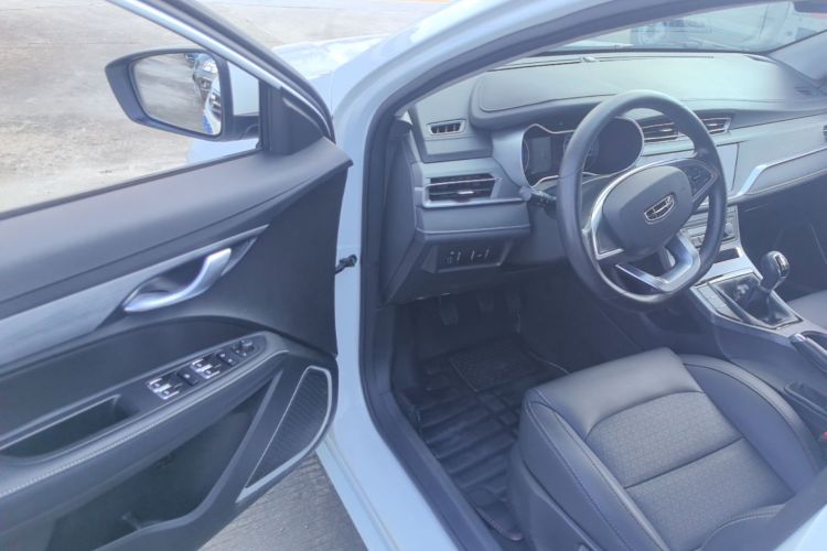 GEELY Emgrand 2021 car image #12