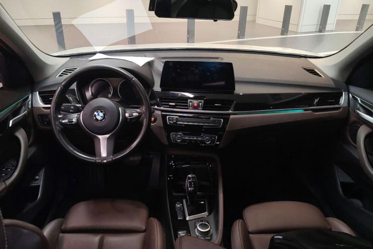 BMW X1 2020 car image #11
