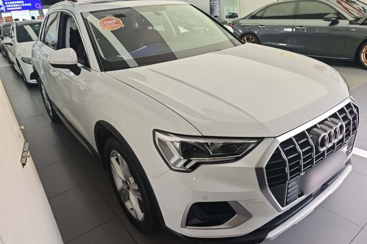 Audi Q3 2019 #4 Audi Q3 2019 car image #4