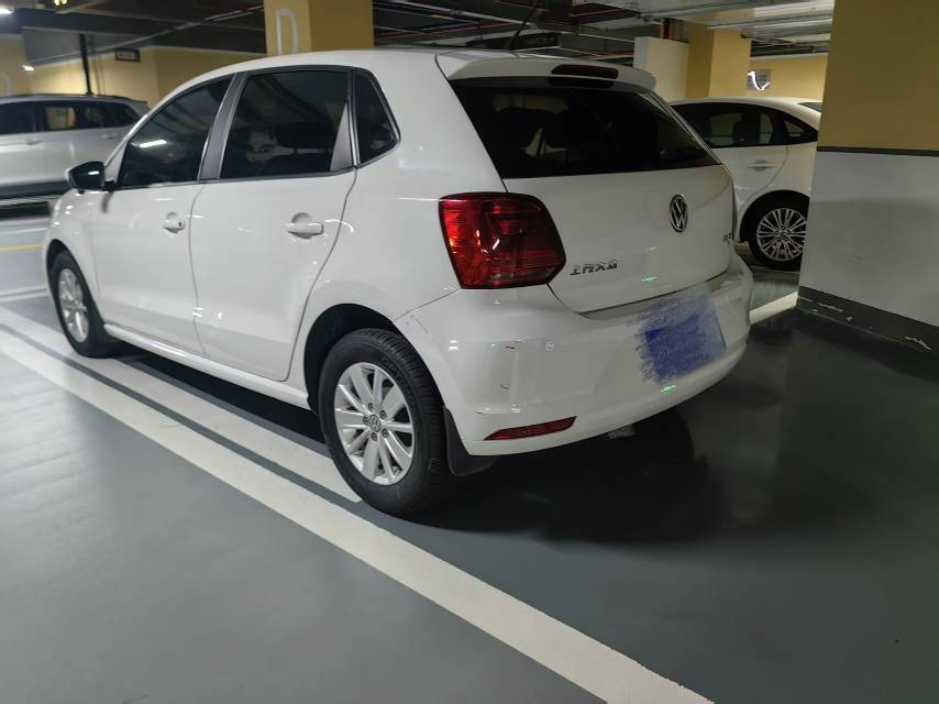 Volkswagen Polo 2018 car image #4