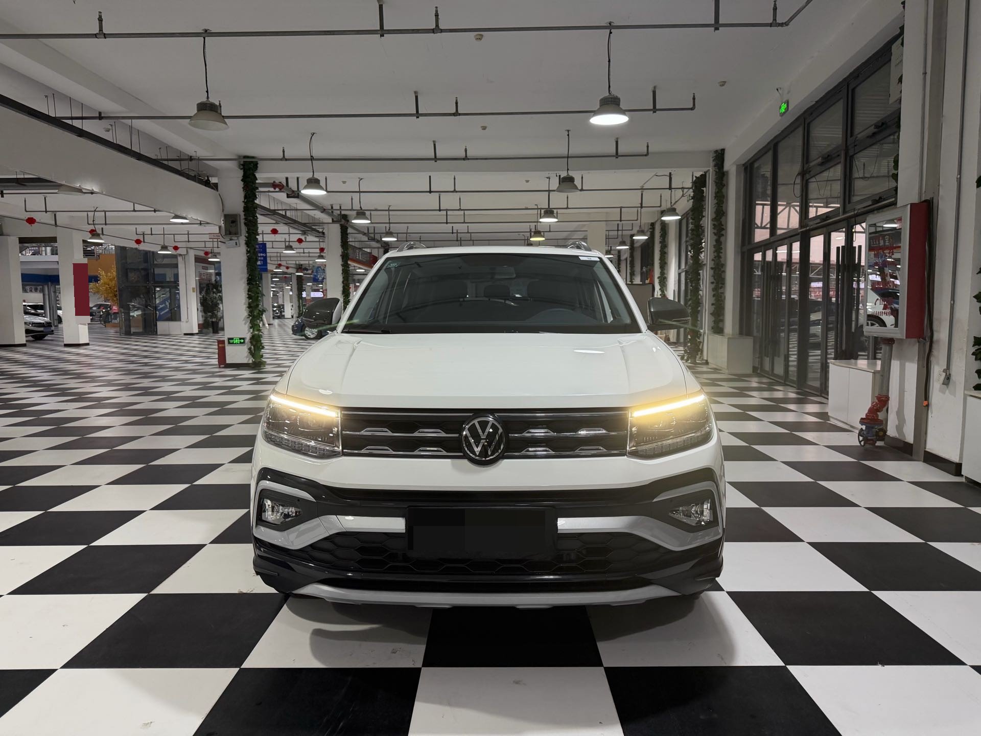 Volkswagen T-Cross 2022 изображение автомобиля #2