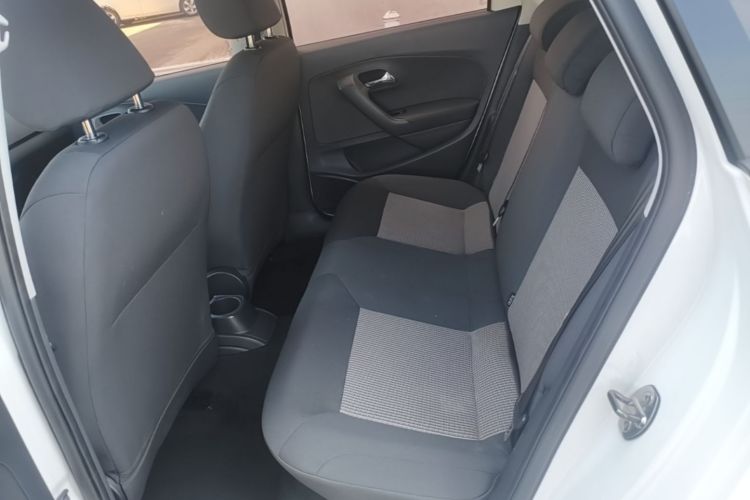 Volkswagen Polo 2017 #17 Volkswagen Polo 2017 car image #17
