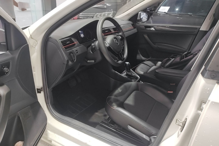 Volkswagen Santana 2018 #16 Volkswagen Santana 2018 car image #16