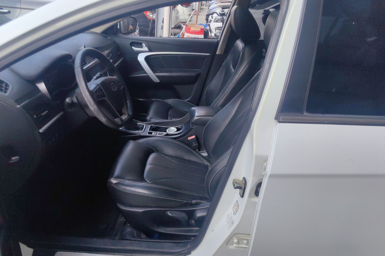 GEELY Emgrand 2017 #15 GEELY Emgrand 2017 car image #15