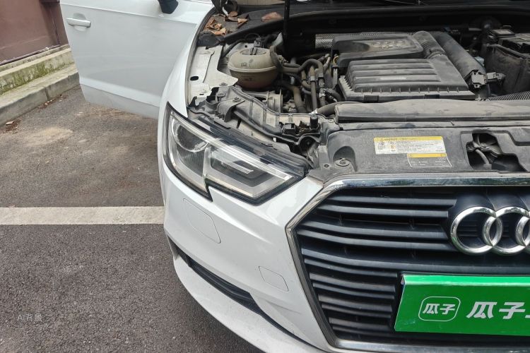 Audi A3 2018 car image #8