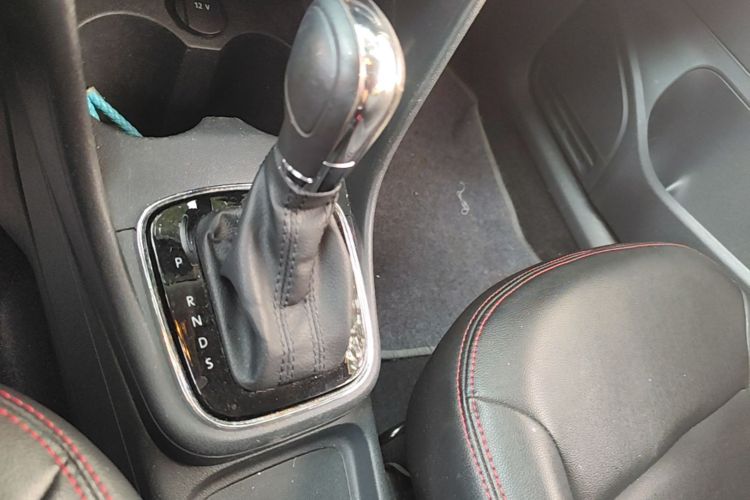 Volkswagen Polo 2019 car image #14