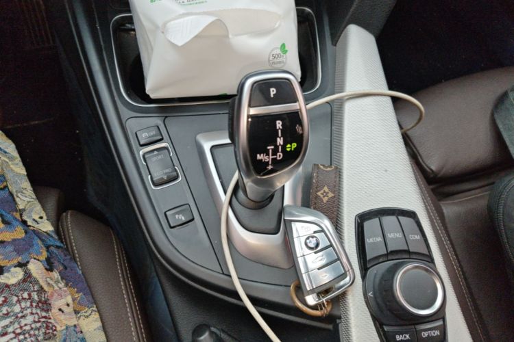 BMW 3 Series 2019 #14 BMW 3 Series 2019 immagine di auto #14