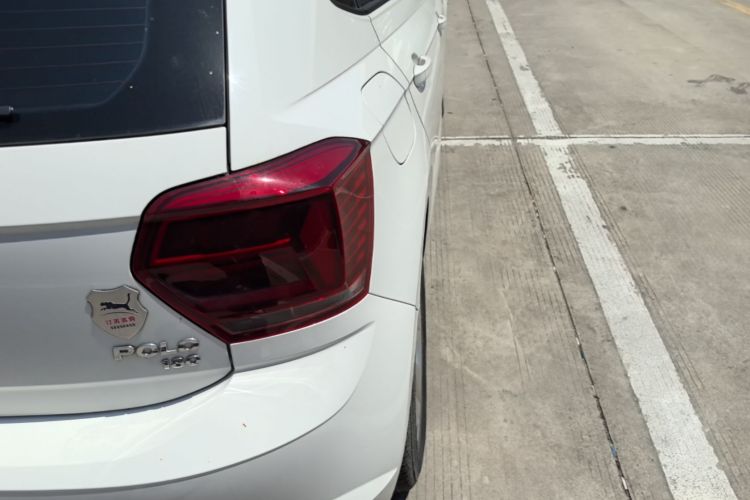 Volkswagen Polo 2020 car image #8