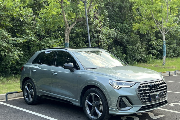 Audi Q3 2023 immagine di auto #7