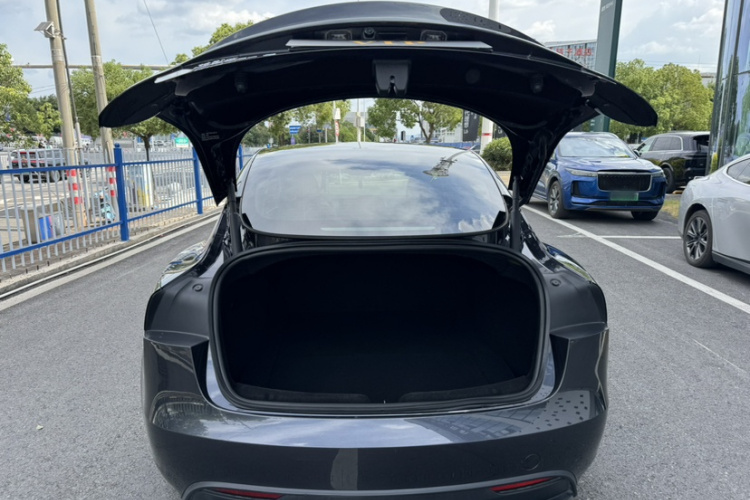 Tesla Model 3 2024 #22 Tesla Model 3 2024 car image #22